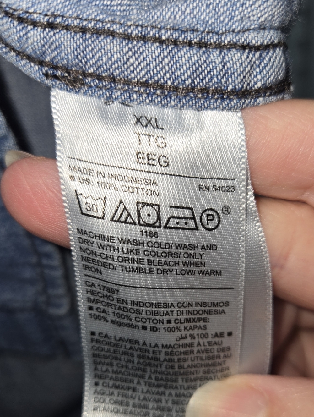 Old Navy Women's XXL The Classic Shirt Blue Denim Button-Up Shirt - Picture 7 of 12
